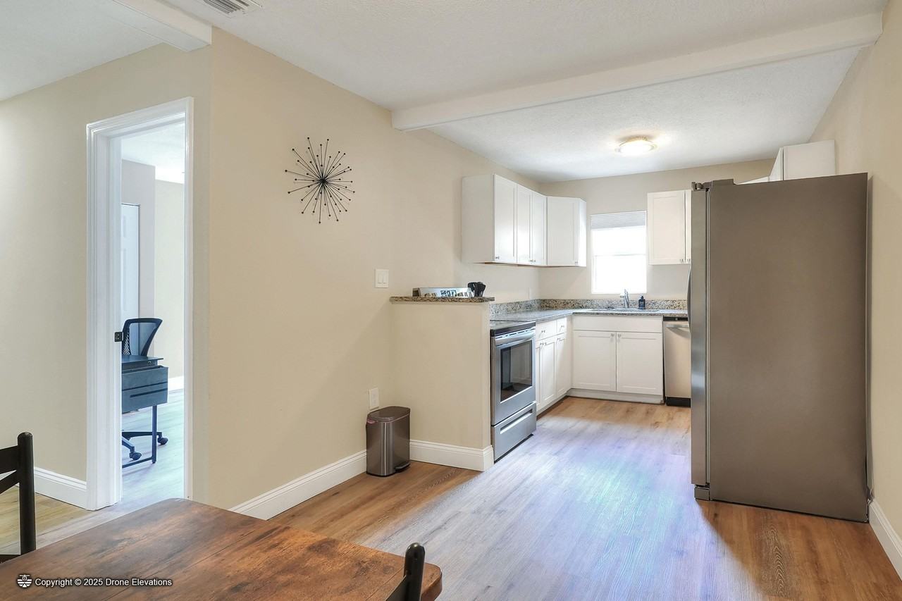 E Hanna Ave - Photo 4 of 9