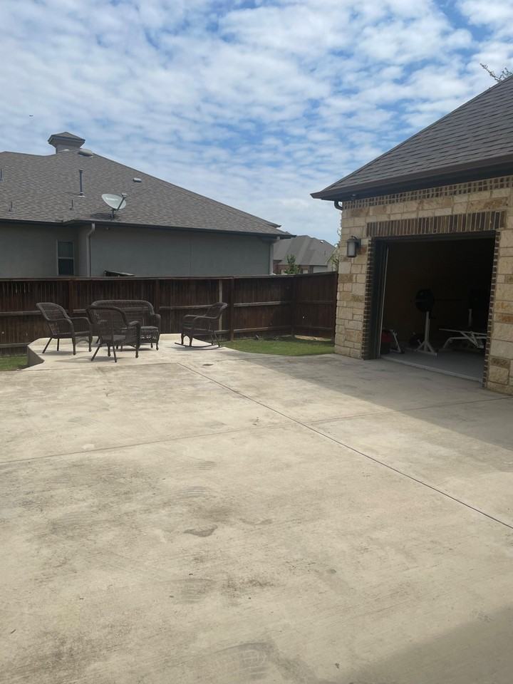 Tallow Way - Photo 2 of 10