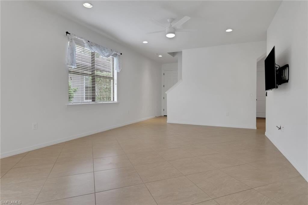 20281 Corkscrew Shores Blvd - Photo 5 of 40