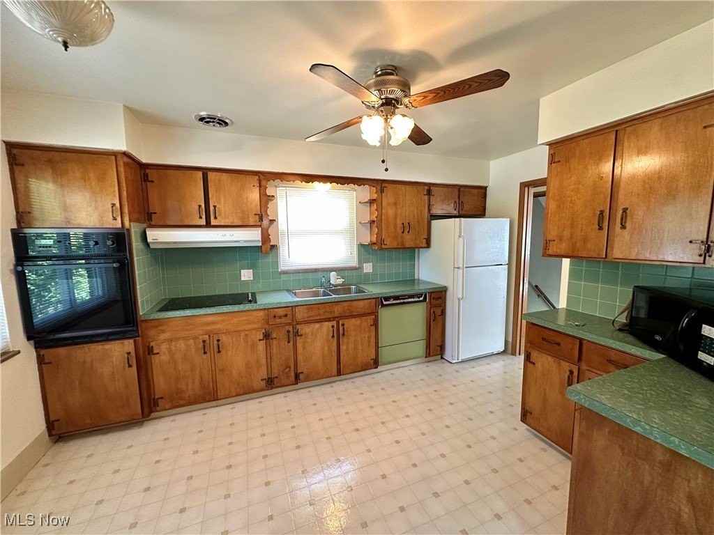 114 Greencrest Terrace #116 - Photo 4 of 11