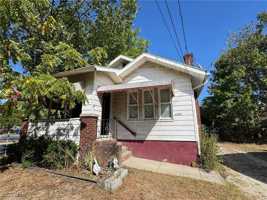 featured image of 2161 East Ave