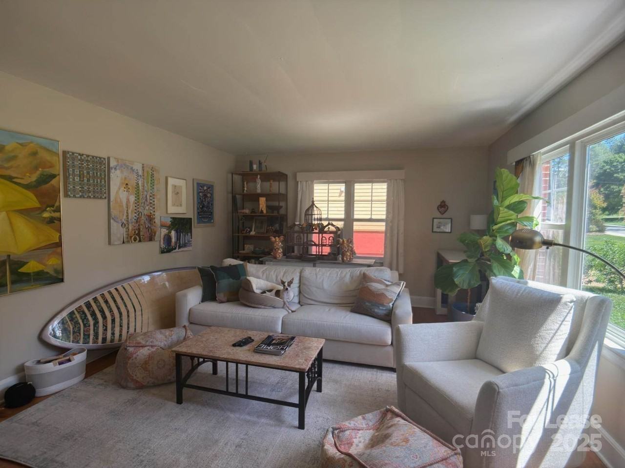 300 Charlotte St - Photo 6 of 11