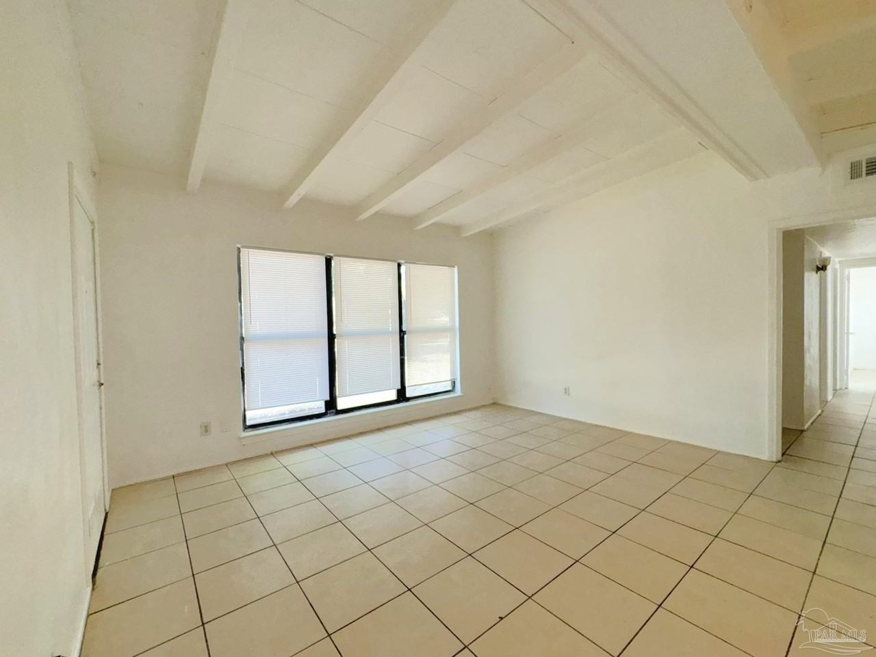 208 Aquamarine Ave - Photo 2 of 9