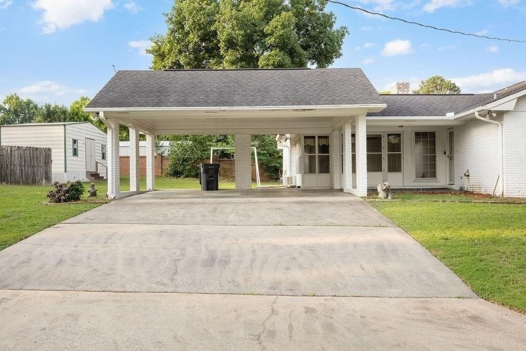 5004 22nd Ave - Photo 3 of 21