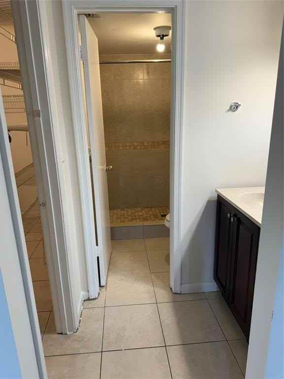 2730 Forest Hills Blvd #104 - Photo 6 of 7