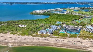 featured image of 245 Ne Macarthur Blvd Apt 18 #18