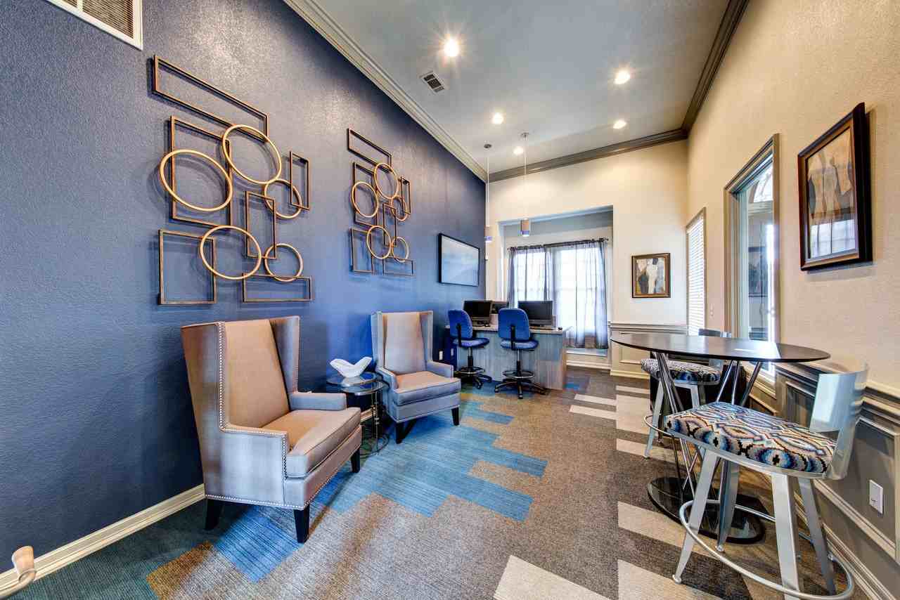 Regency Dell Ranch Apartments - Photo 5 of 30