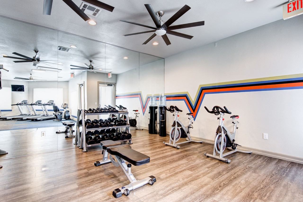 Regency Dell Ranch Apartments - Photo 7 of 30