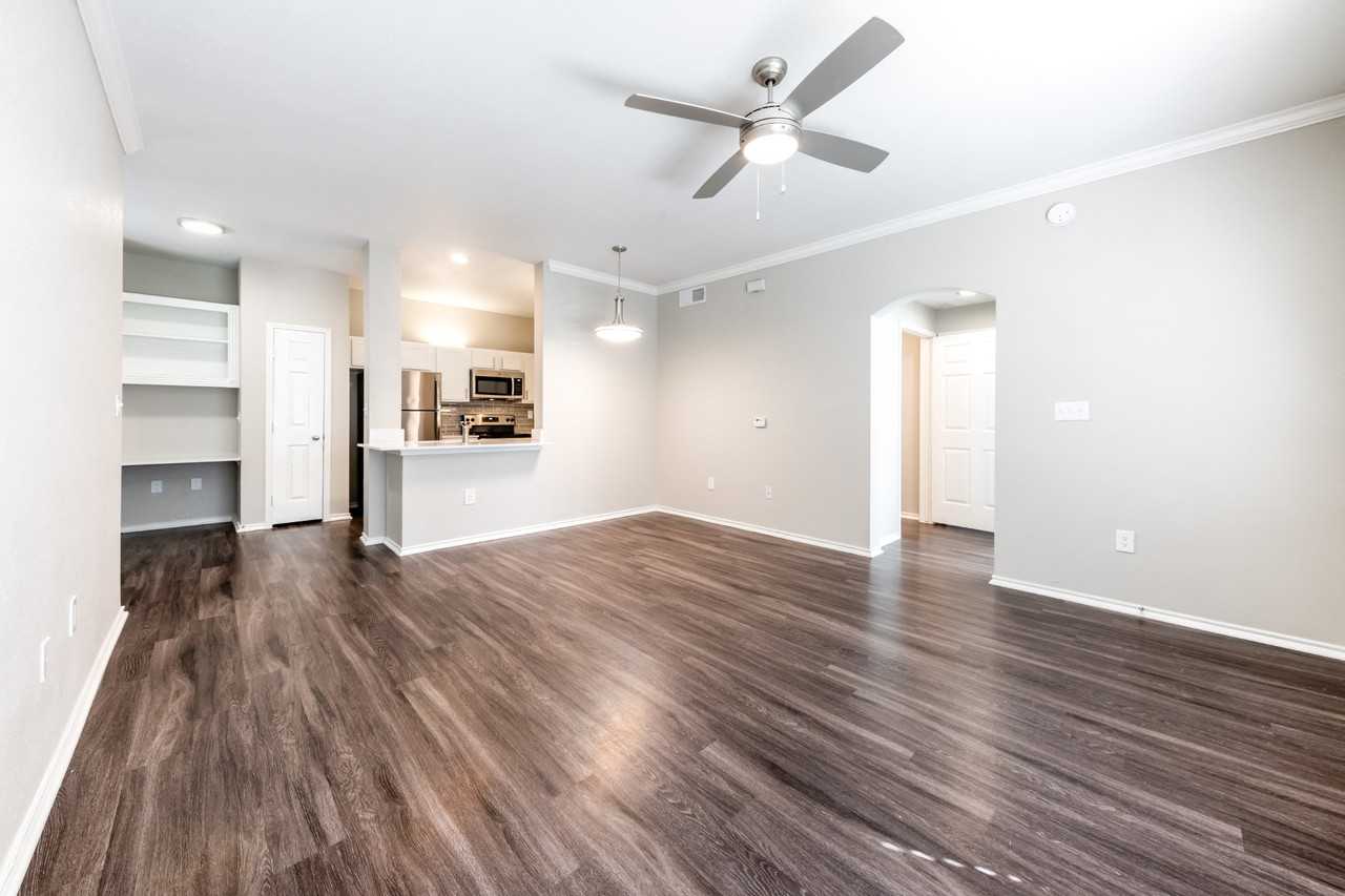 Regency Dell Ranch Apartments - Photo 6 of 40