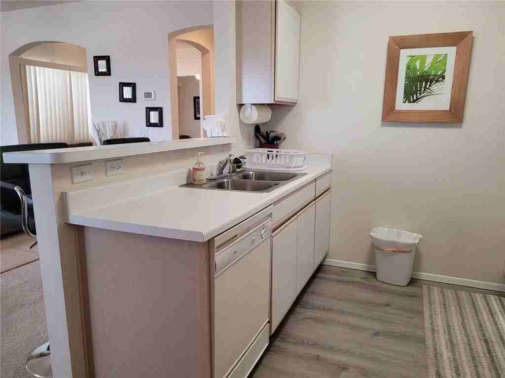 3423 Mccormick Blvd - Photo 6 of 15
