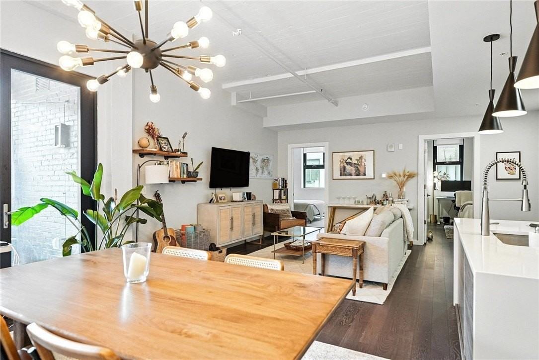 2545 Penn Avenue #208 - Photo 4 of 38