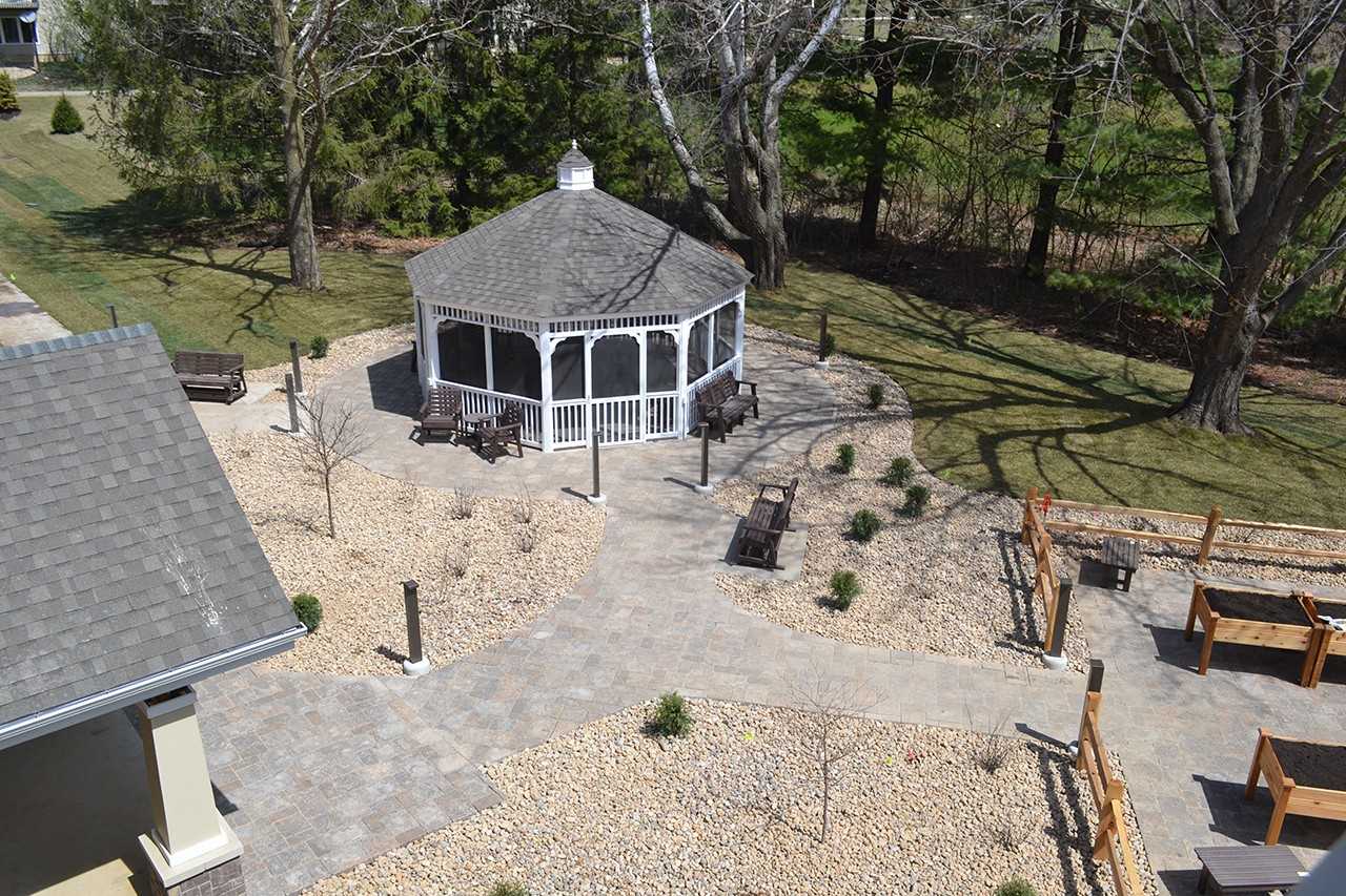 Coral Ridge Senior (55+) Apartments - Photo 2 of 17