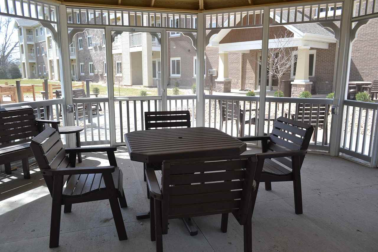 Coral Ridge Senior (55+) Apartments - Photo 6 of 17