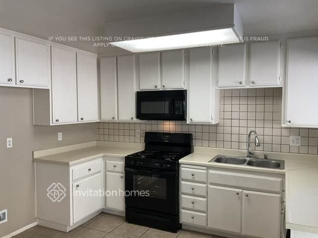 3437 Yuba Cir - Photo 4 of 15