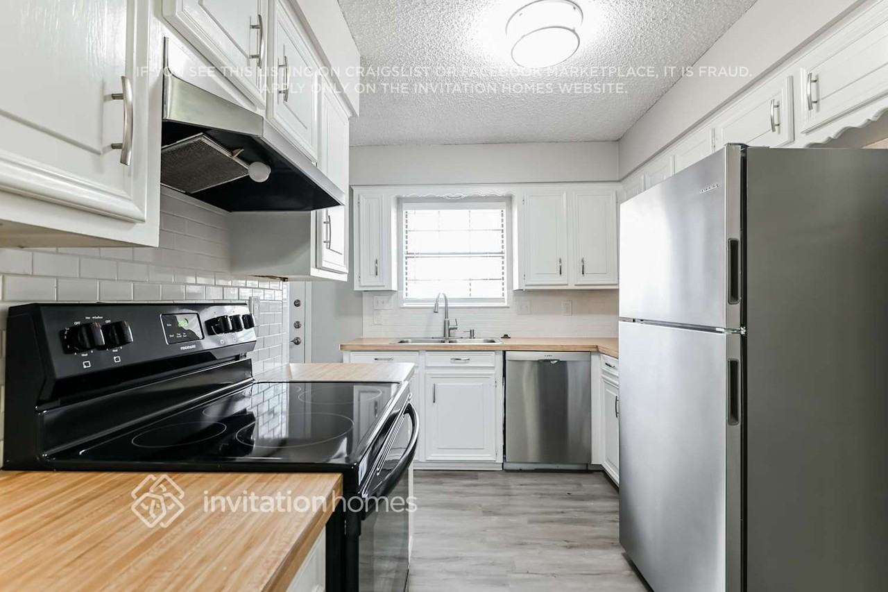 203 Briar Creek Dr - Photo 6 of 16