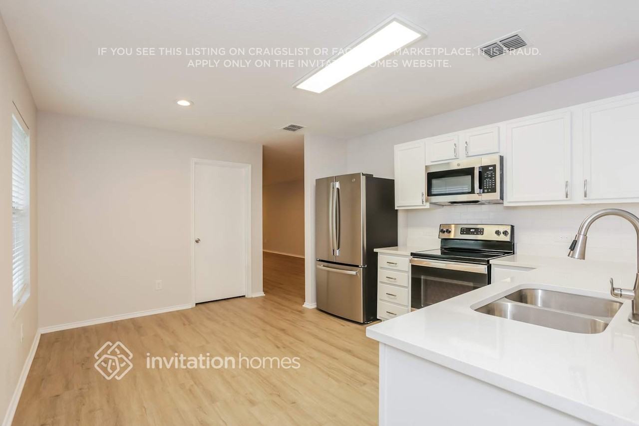 732 San Felipe Trl - Photo 6 of 16