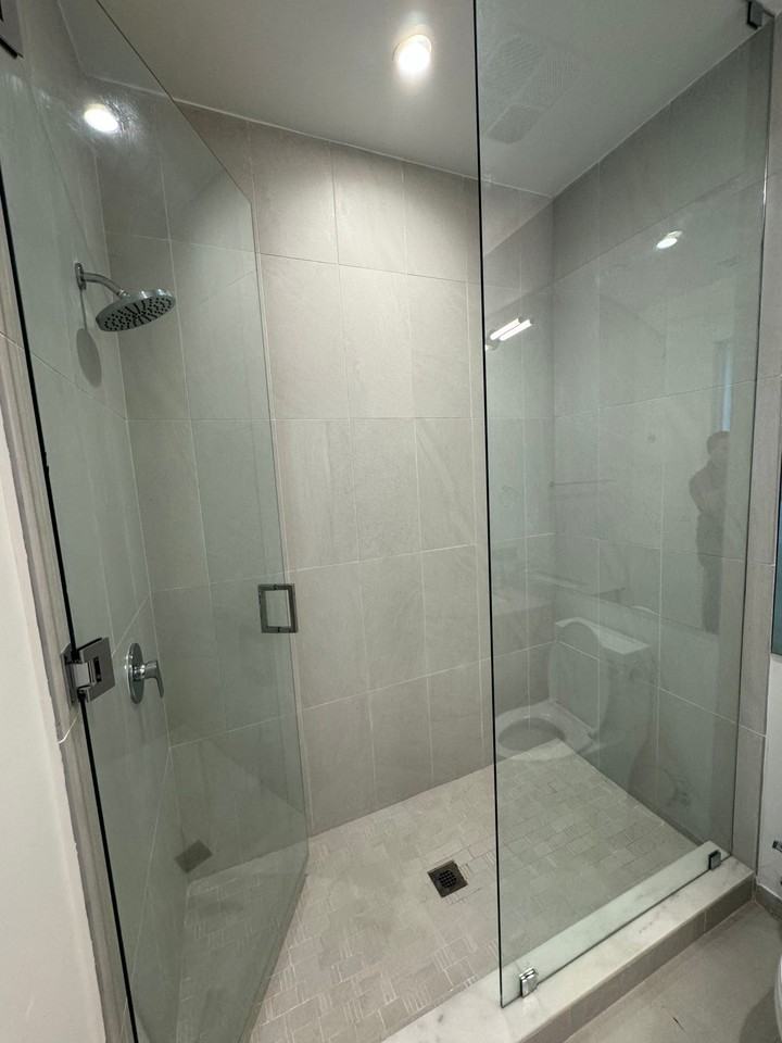 112 Northwest 31st Street #A2 - Photo 5 of 26