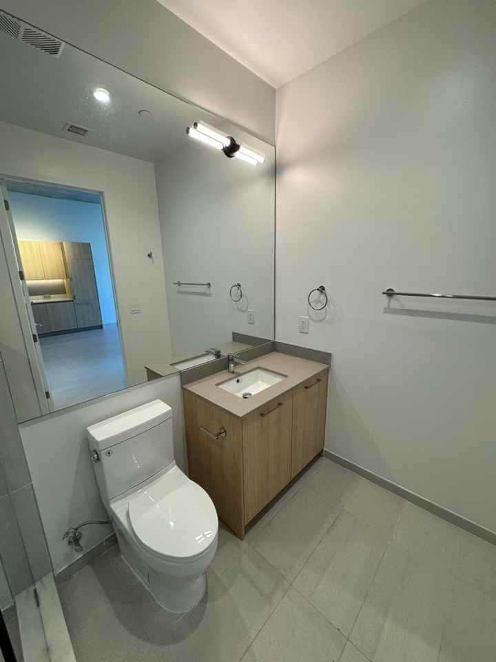 112 Northwest 31st Street #A2 - Photo 6 of 26