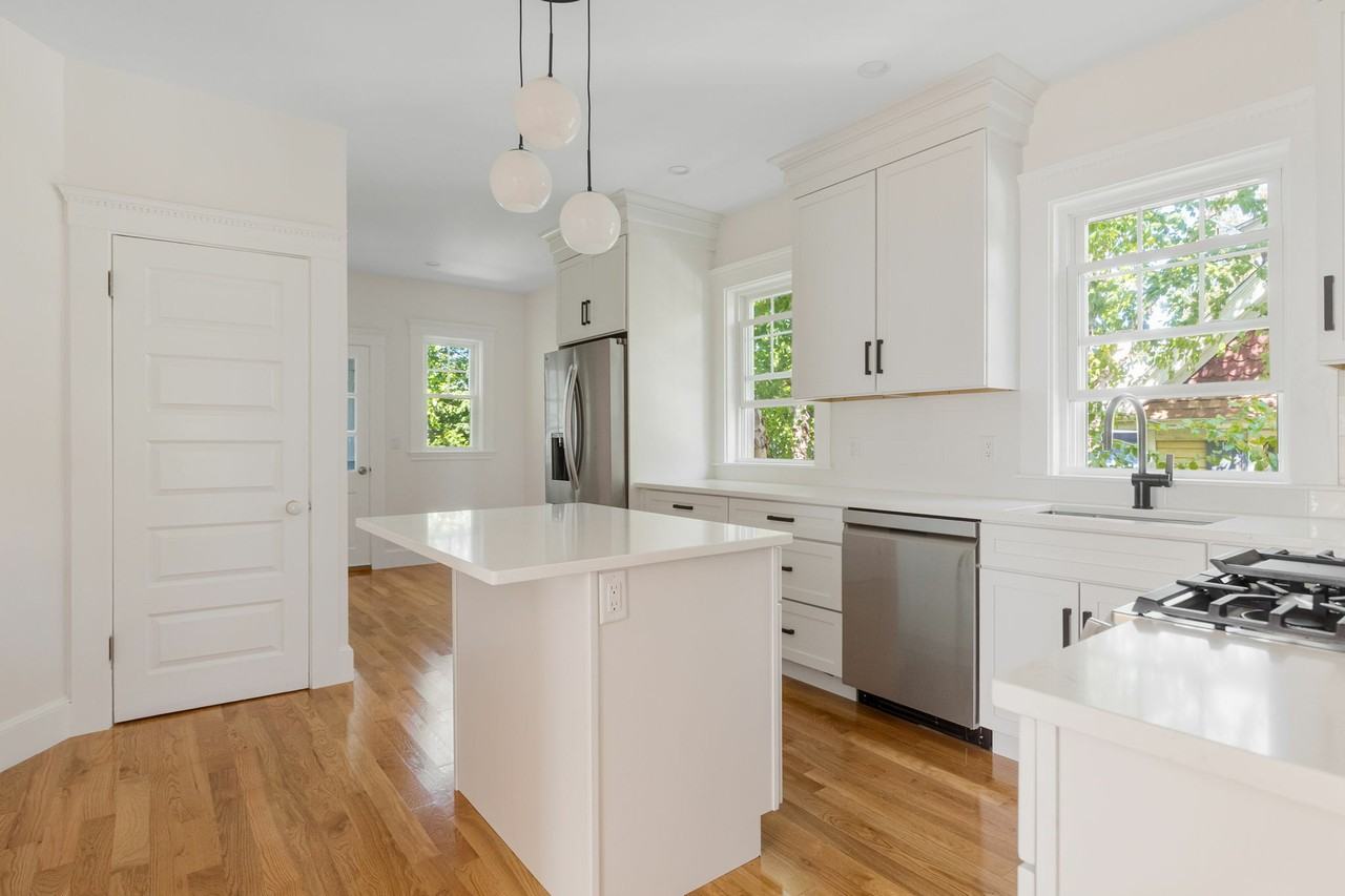 105 Fayerweather St #2 - Photo 5 of 24