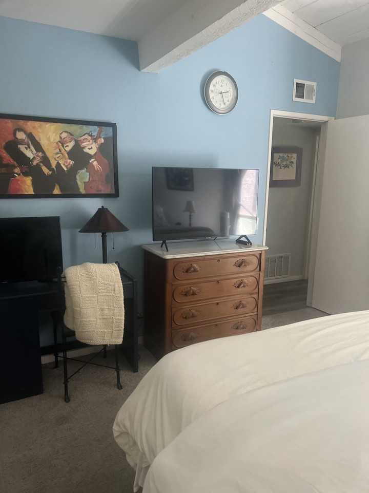 1300 Saratoga Avenue #1303