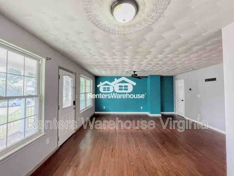 711 Forbes St - Photo 3 of 31