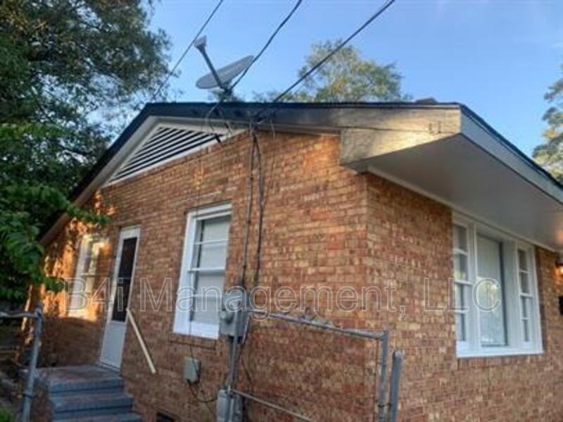 1045 Enoch Drive - Photo 2 of 17