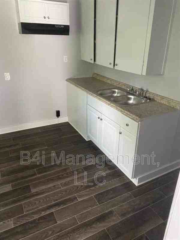 3119 Morehouse St - Photo 3 of 20