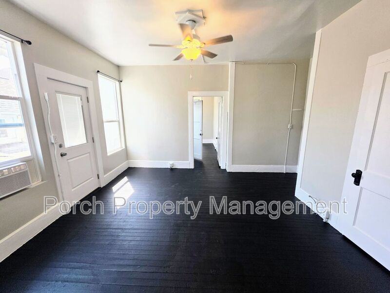 320 N Barcelona St #7 - Photo 5 of 15