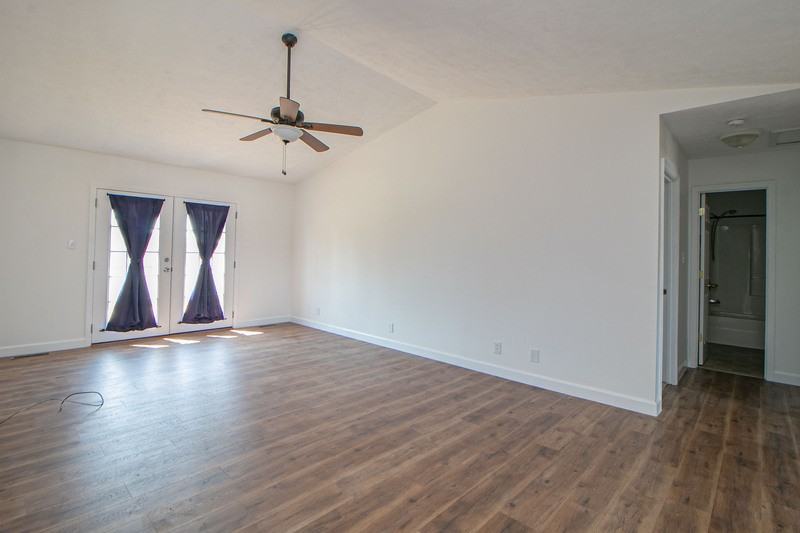 107 Sidney Ct - Photo 3 of 27