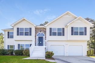 214 Oakleigh Ln - Photo 1 of 1
