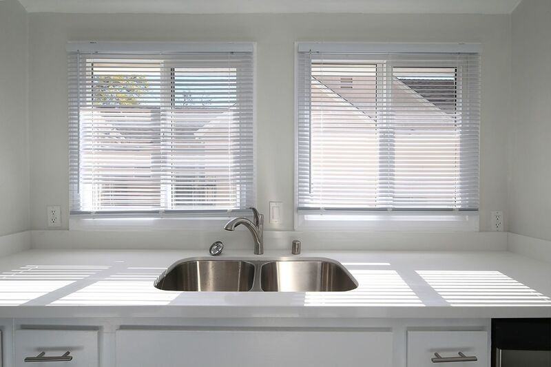 10002 1/2 Pinewood Ave - Photo 6 of 10