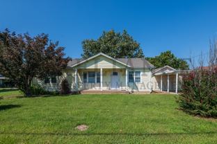 902 W Wallingford St - Photo 1 of 1