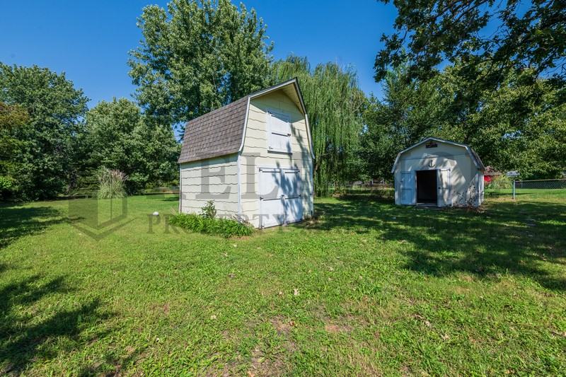 902 W Wallingford St - Photo 4 of 26