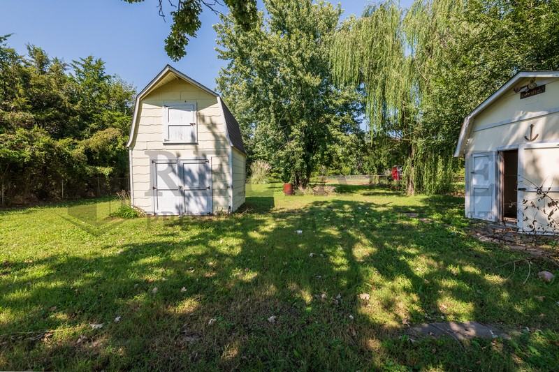 902 W Wallingford St - Photo 5 of 26