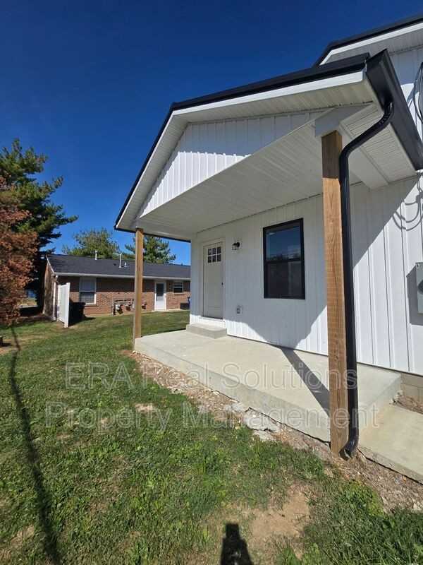 306 Grant Street - Photo 7 of 21