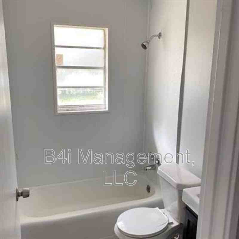 719 Palmetto Avenue - Photo 5 of 5