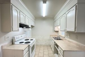 featured image of 750 Hospital Rd #Q4