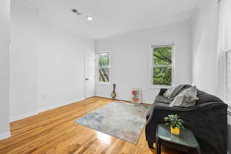 119 Clendenny Ave #2R - Photo 3 of 10