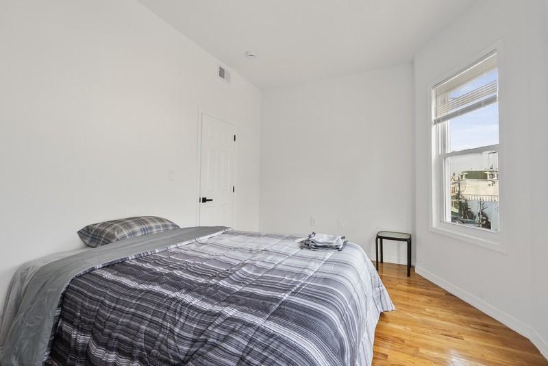 119 Clendenny Ave #2R - Photo 7 of 10