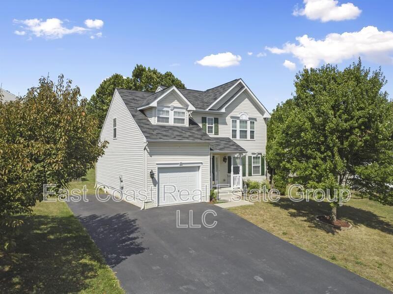 125 Amelia Dr - Photo 2 of 38