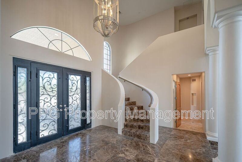 8170 E Golden Spur Ln - Photo 3 of 32