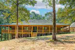 168 Timberlake Dr - Photo 1 of 1