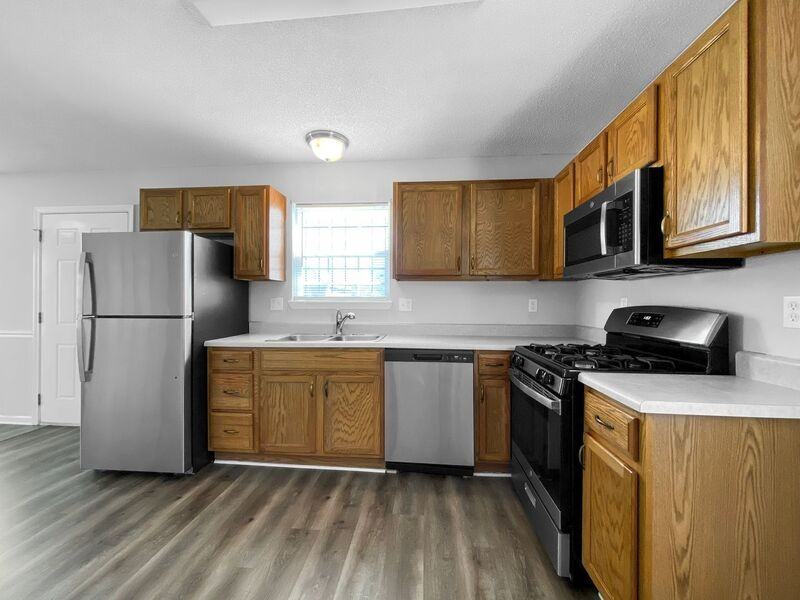 4205 Highland Ave - Photo 3 of 16