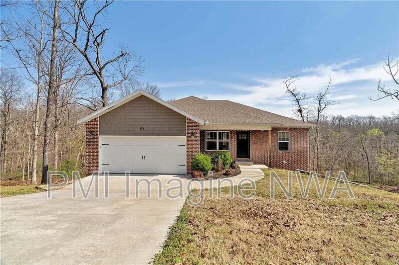 54 Morvan Dr - Photo 3 of 36