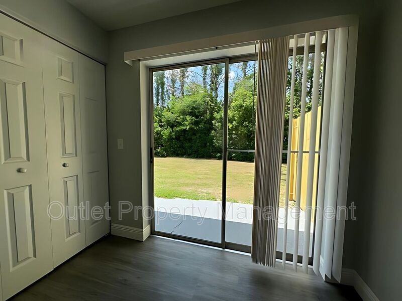 442 S Hill Ave - Photo 4 of 13