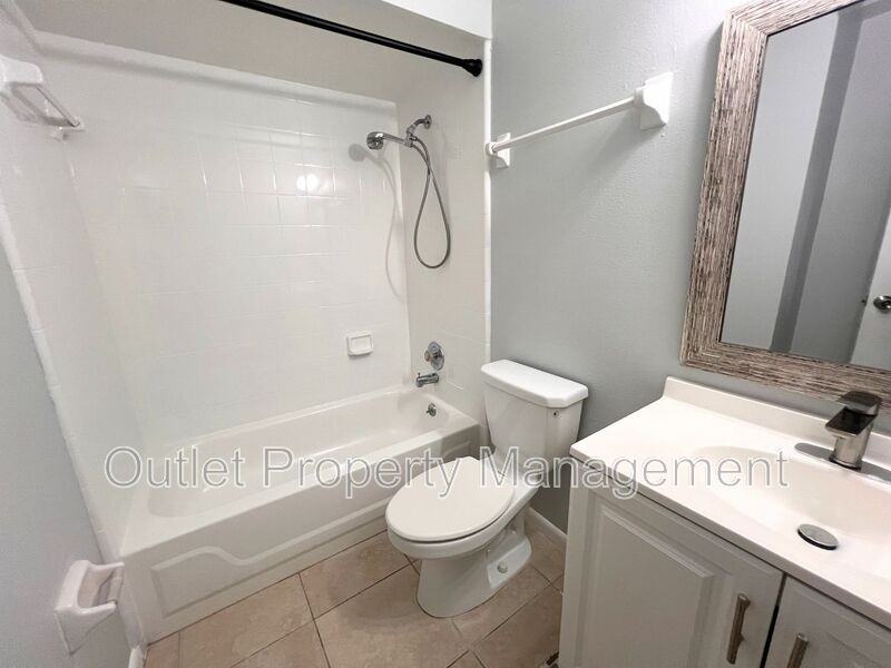 411 Slumber Ln - Photo 6 of 13