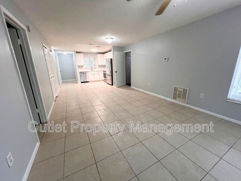 411 Slumber Ln - Photo 7 of 13