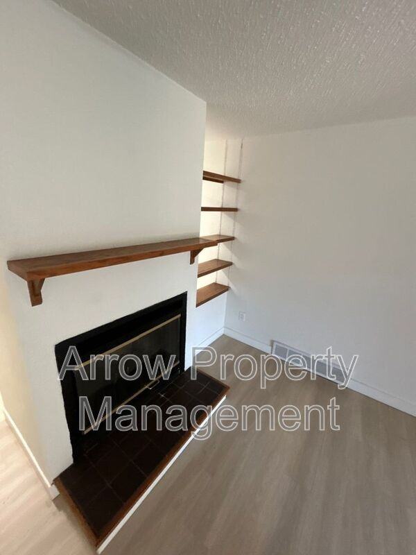 205 E Arbor Ave - Photo 3 of 13