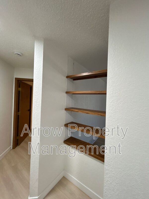 205 E Arbor Ave - Photo 4 of 13