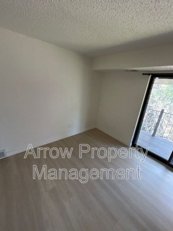 205 E Arbor Ave - Photo 5 of 13